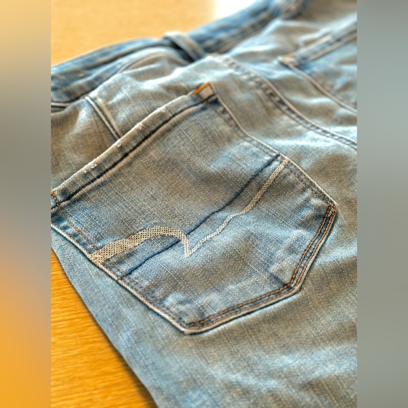 AMERICAN EAGLE A LINE DREAMY DRAPE STRETCH DENIM BOYFRIEND SHORTS - Picture 5 of 10